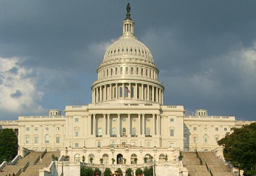 Величественный Капитолий в центре Вашингтона